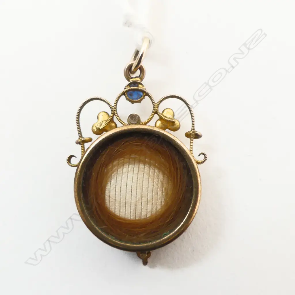 9ct GOLD MIZPAH EDWARDIAN LOCKET pivoting cover w hair lock. Seed pearl highlights 4.15gms Image 1++
