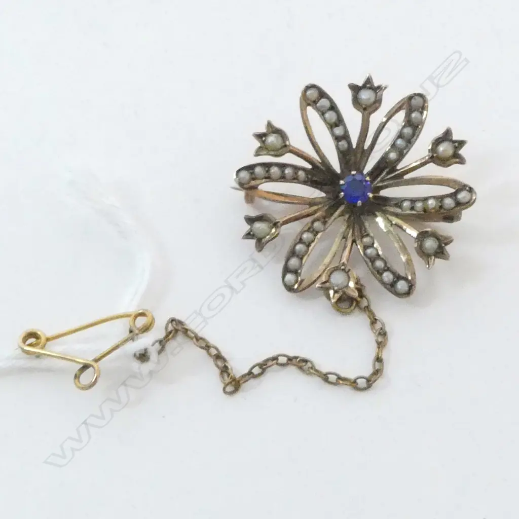 EDWARDIAN 9ct GOLD & SEED PEARL radiating BROOCH 3.5gms Image 1++