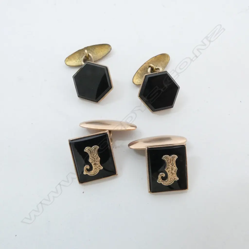 2 PRS CUFFLINKS; 9CT 6.5grms other 9ct lined Image 1++