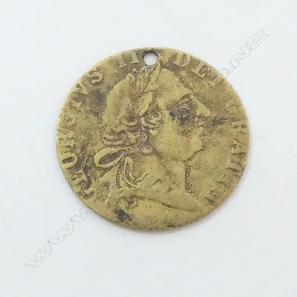 OLD BRASS GAMING TOKEN similar to a gold guinea coin Image 1++