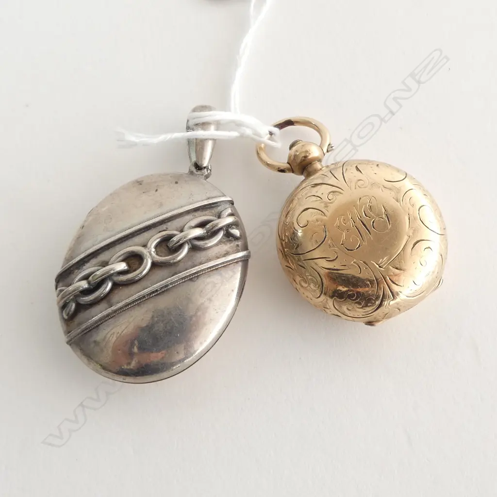 GP SOVEREIGN CASE + SILVER? LOCKET Image 1++