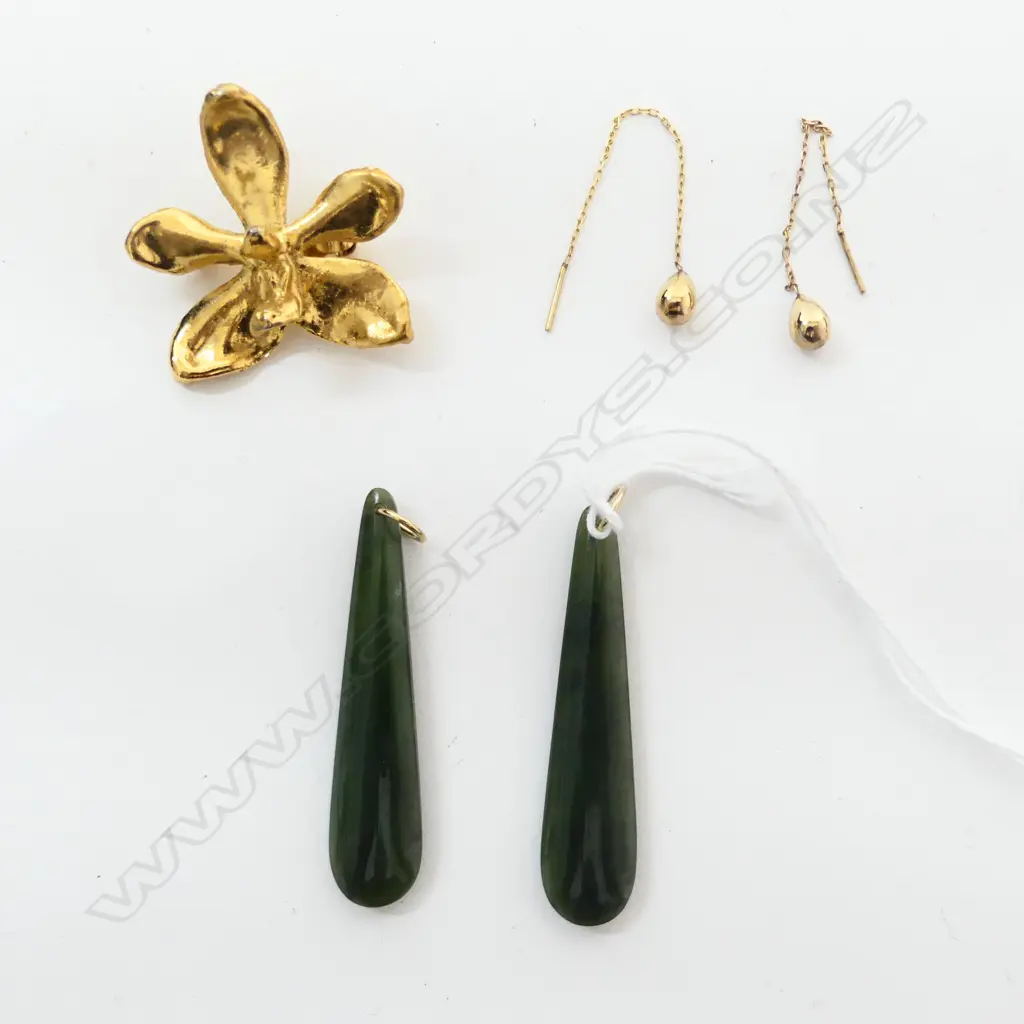 PR KURU GREENSTONE EARRINGS, PR GOLD PENDANT EARINGS & GOLD PLATED ORCHID BROOCH (REPAIRED) Image 1++