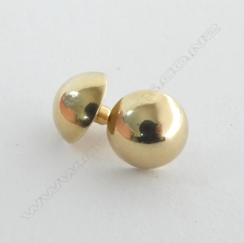 **RTV** PR 9ct DOME STUDS, Dia.14mm, 2.3gm Image 1++