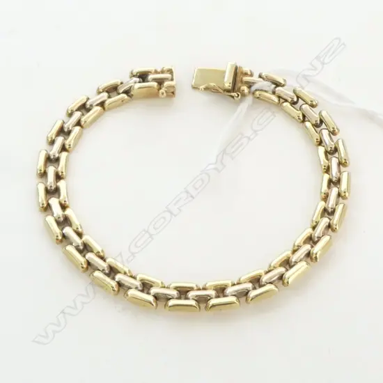 14ct YELLOW/WHITE GOLD CENTRE LINK SQUARE LINK BRACELET 15.8gms 16.5cm long