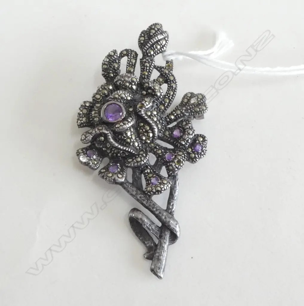 STIG SILVER, MARCASITE & AMETHYST? BROOCH 18.41gms Image 1++