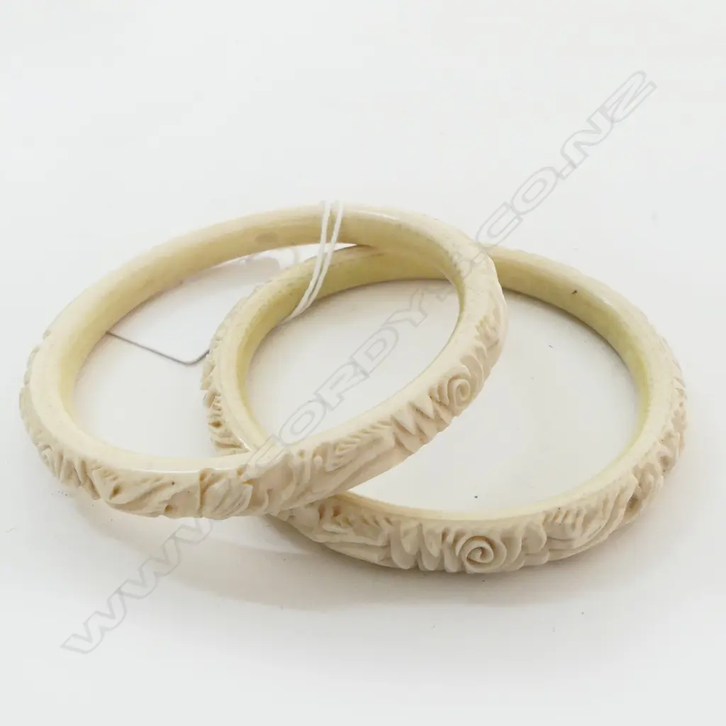 PR CARVED IVORY BANGLES W.65mm Image 1++