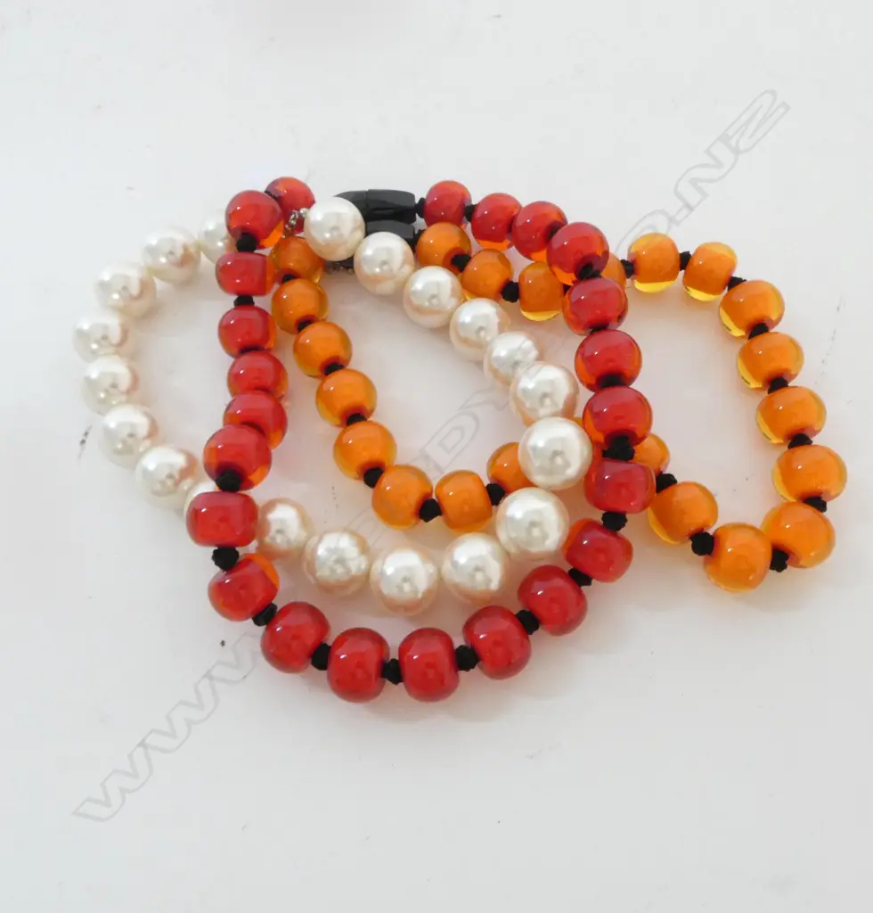2 BEAD NECKLACES & LARGE FAUX PEARL NECKLACE Image 1++