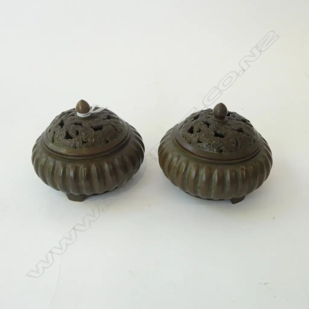 PR BRONZE LIDDED INCENSE BURNERS 100mm dia Image 1++