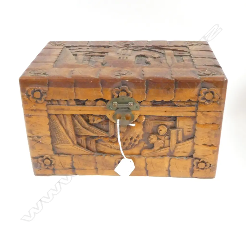 CARVED CAMPHOR BOX 310x200x80mm Image 1++