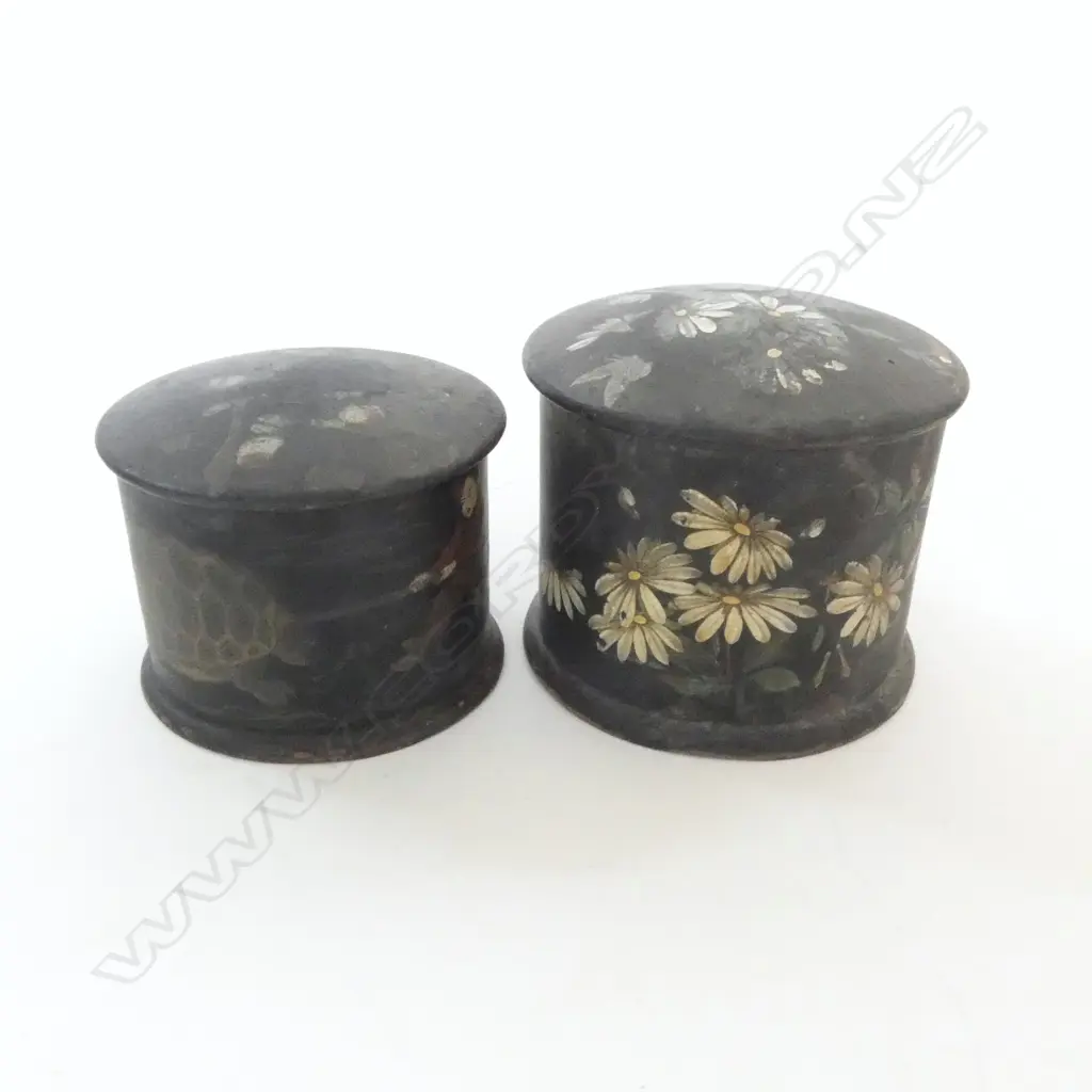 2 OLD PAPER MACHE CHINOISERIE TREENS; SMALLEST H.60 Dia.70mm Image 1++