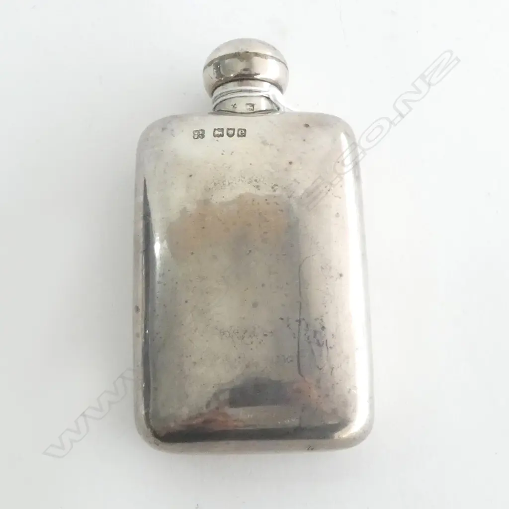 S/S HIP FLASK L135MM 144G Image 1++