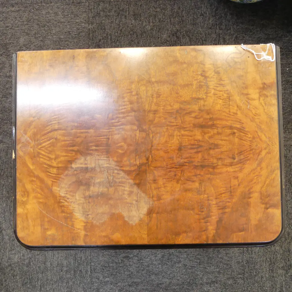 FREESTANDING CUTLERY SET ON CABRIOLE LEGGED CABINET, 530 x 430 x 470mm Image 1++