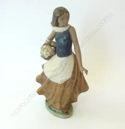NAO PORCELAIN FIRGURE; FLOWER GIRL H.370mm Image 1++