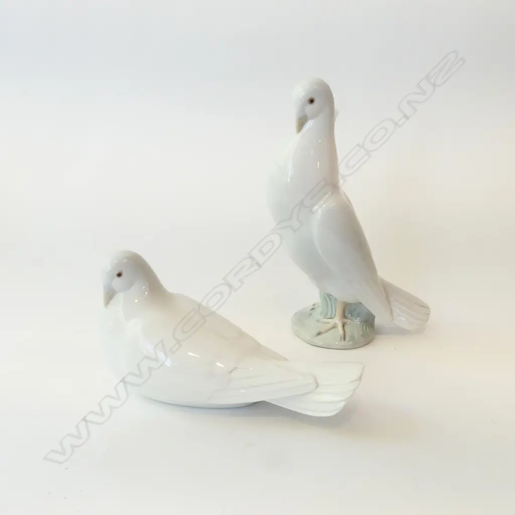 2 NAO WHITE DOVES H.205mm Image 1++
