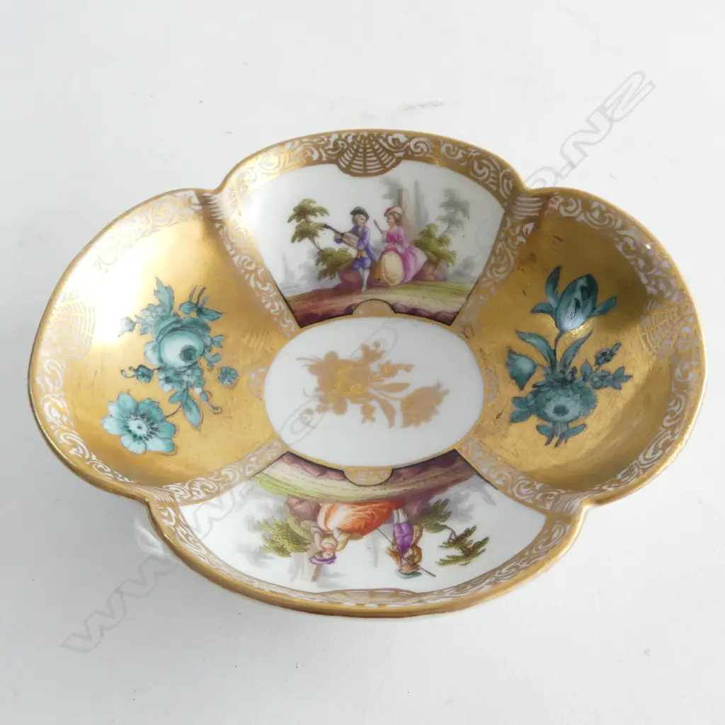 MEISSEN 19thC CHOCOLATE CUP SAUCER DISH panelled & gilded L.137mm Image 1++