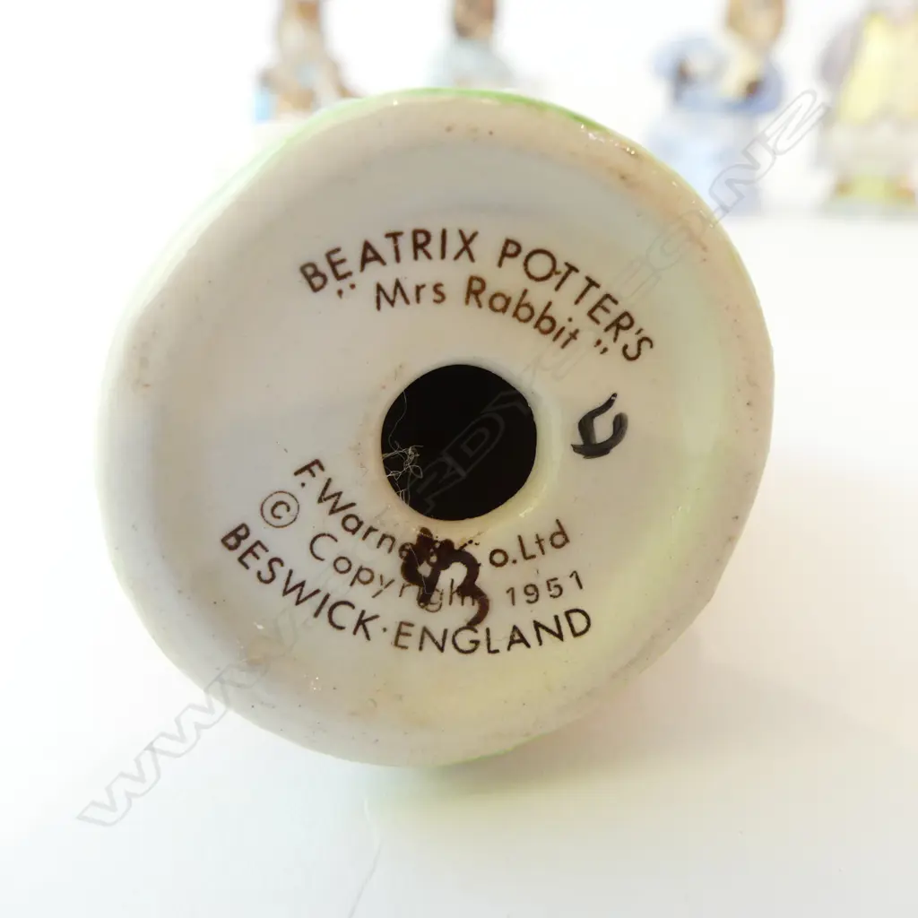 5 BESWICK BEATRIX POTTER BUNNY RABBITS H.110mm Image 1++