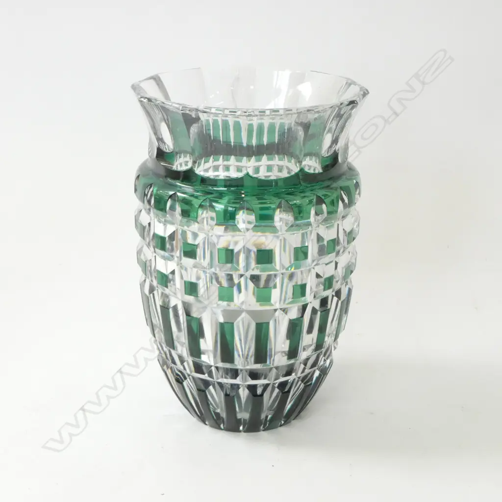 VAL ST LAMBERT CUT CRYSTAL VASE WITH GREEN FLASHING H200MM Image 1++