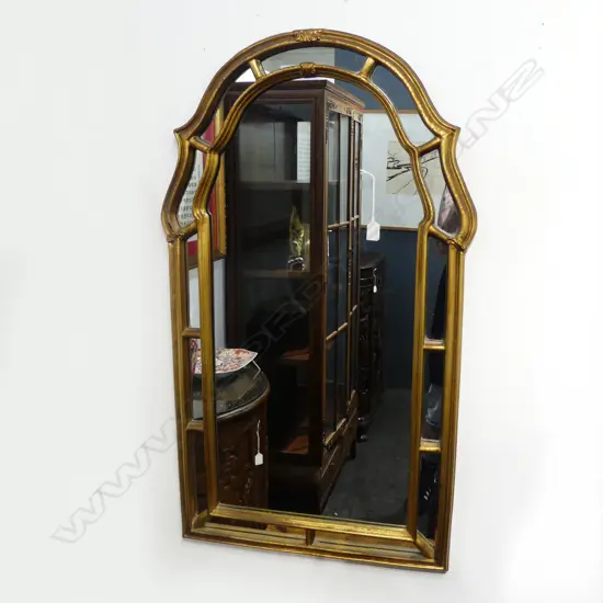 GILT FRAMED MIRROR 1100x650mm