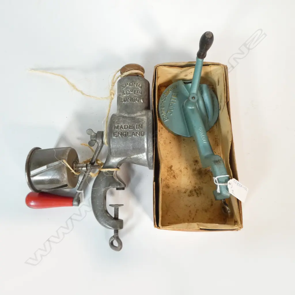 VINTAGE CAST METAL BOHNEN-SCHNEIDER 'JUPITER' TABLETOP SLICER H.250mm IN ORIGNAL BOX & VINTAGE SPONG SLICER/GRATER H.300 Image 1++