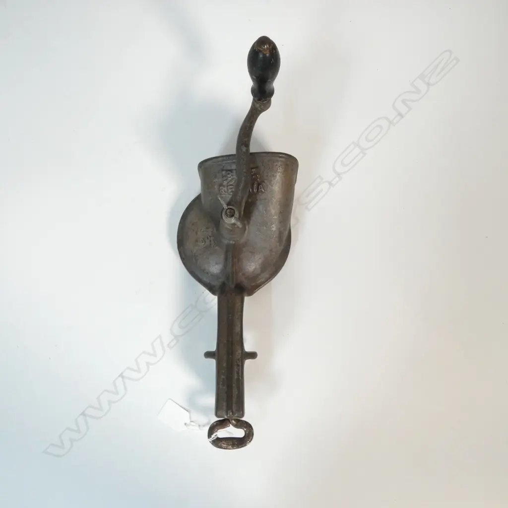 TABLE CLAMP CAST IRON VINTAGE B.M.E. REGINA SHREDDER H.300mm Image 1++