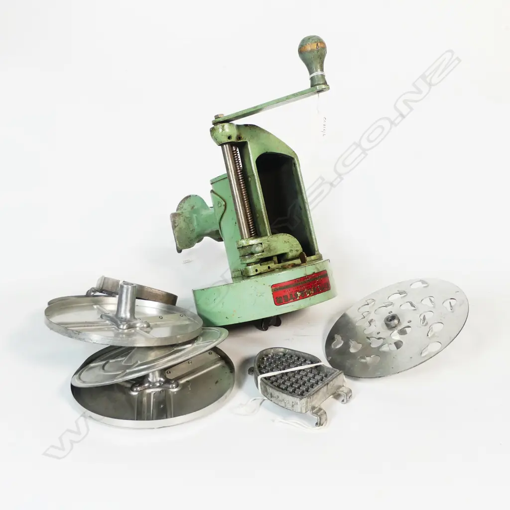 3322 VINTAGE KITCHEN MASTER SLICER SHREDDER L310MM Image 1++
