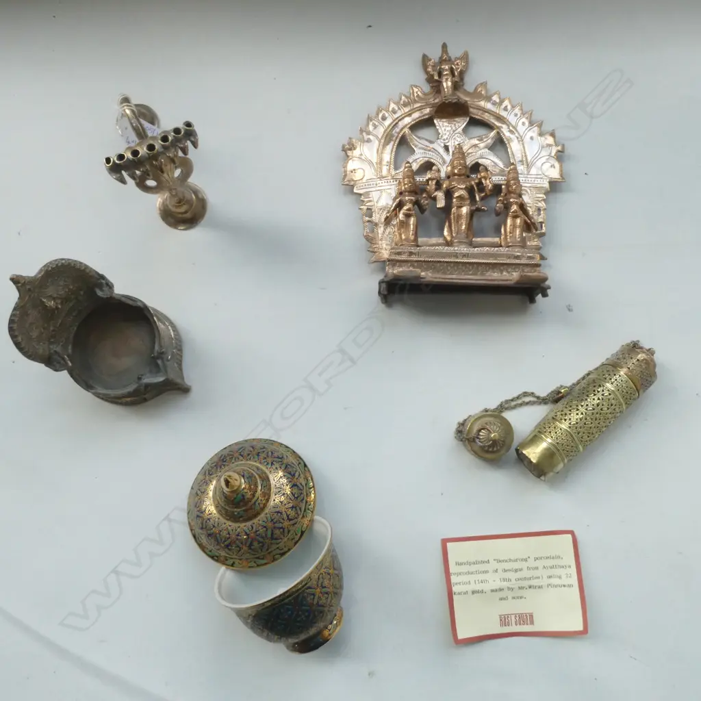 4 INDIAN METAL PCES H.210mm + THAI LIDDED CONTAINER Image 1++