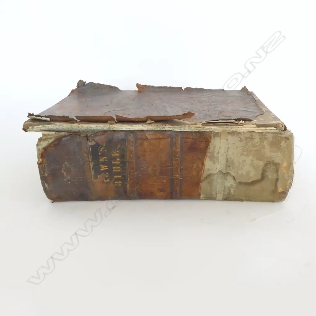 ANTIQUE BIBLE AF Image 1++