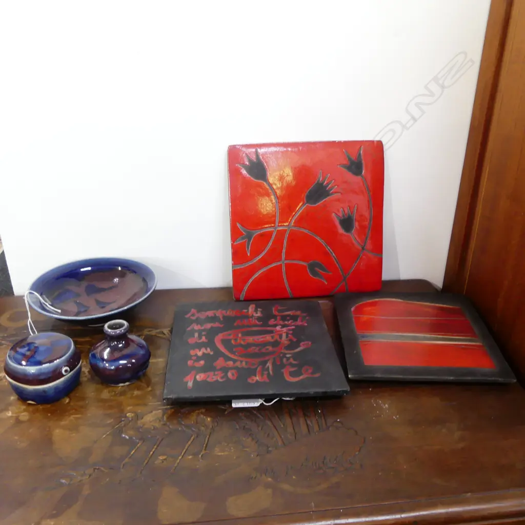 3 PCES STUDIO POTTERY & 3 WALL TILES (RR & 2 ALAM) Image 1++