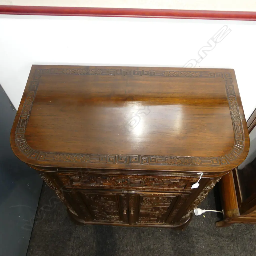CHINESE CARVED ROSEWOOD COCKTAIL CABINET 780x430x1025mm Image 1++