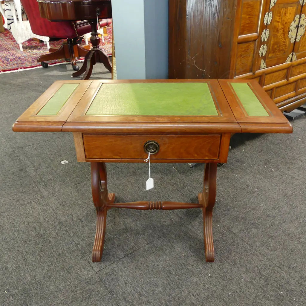 REGENCY STYLE SIDE TABLE W.520mm Image 1++