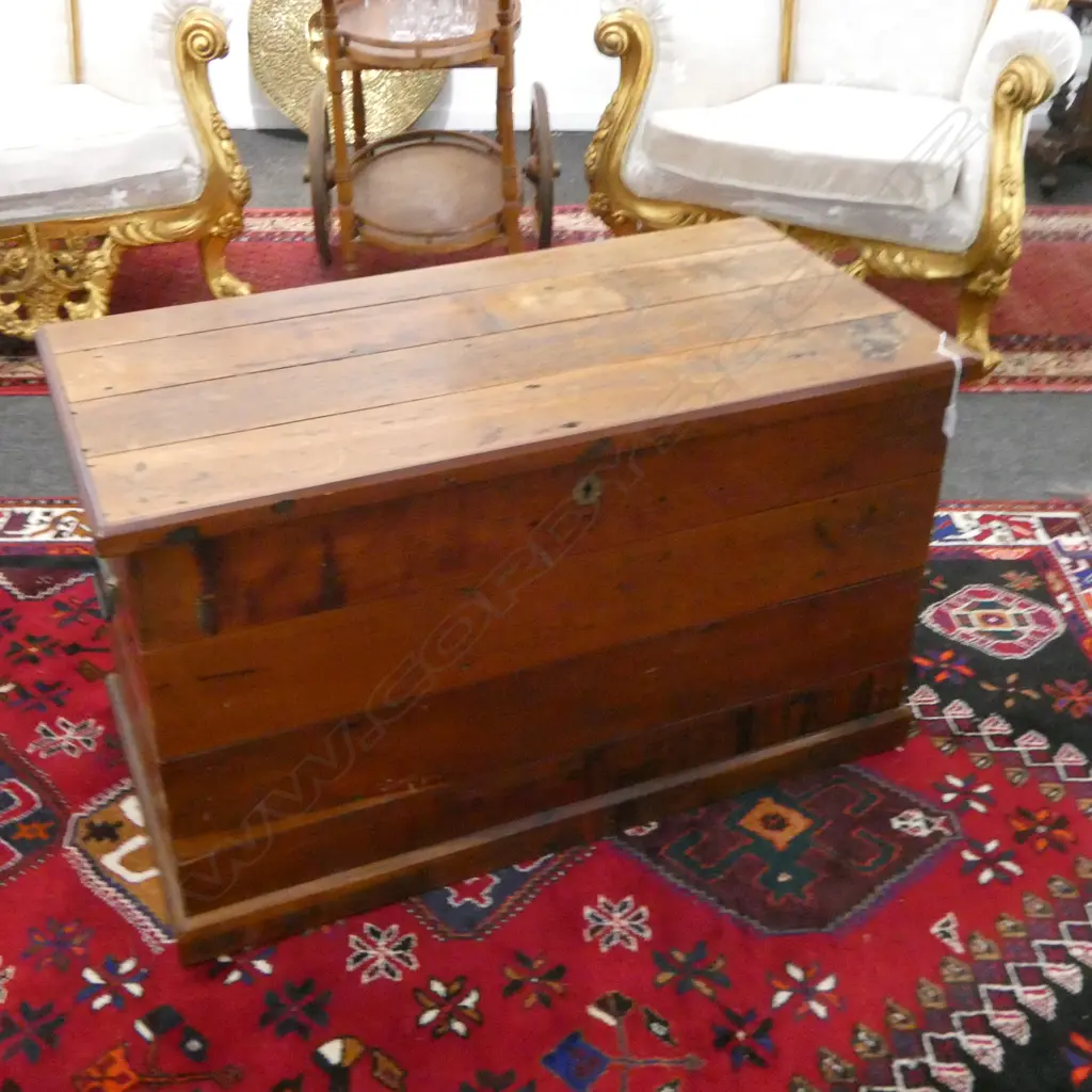 VINTAGE WOODEN TRUNK 990x510x580mm Image 1++