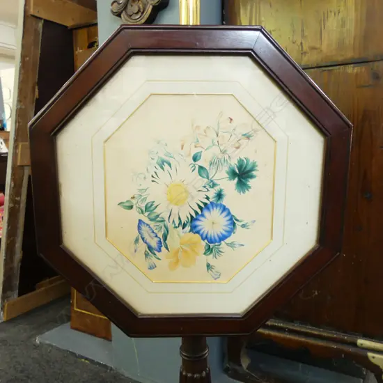 MAHOGANY POLESCREEN ON TREFOIL BASE, H1460mm