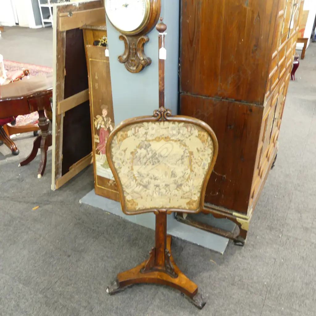 REGENCY PERIOD ROSEWOOD POLE SCREEN, H.1290mm Image 1++