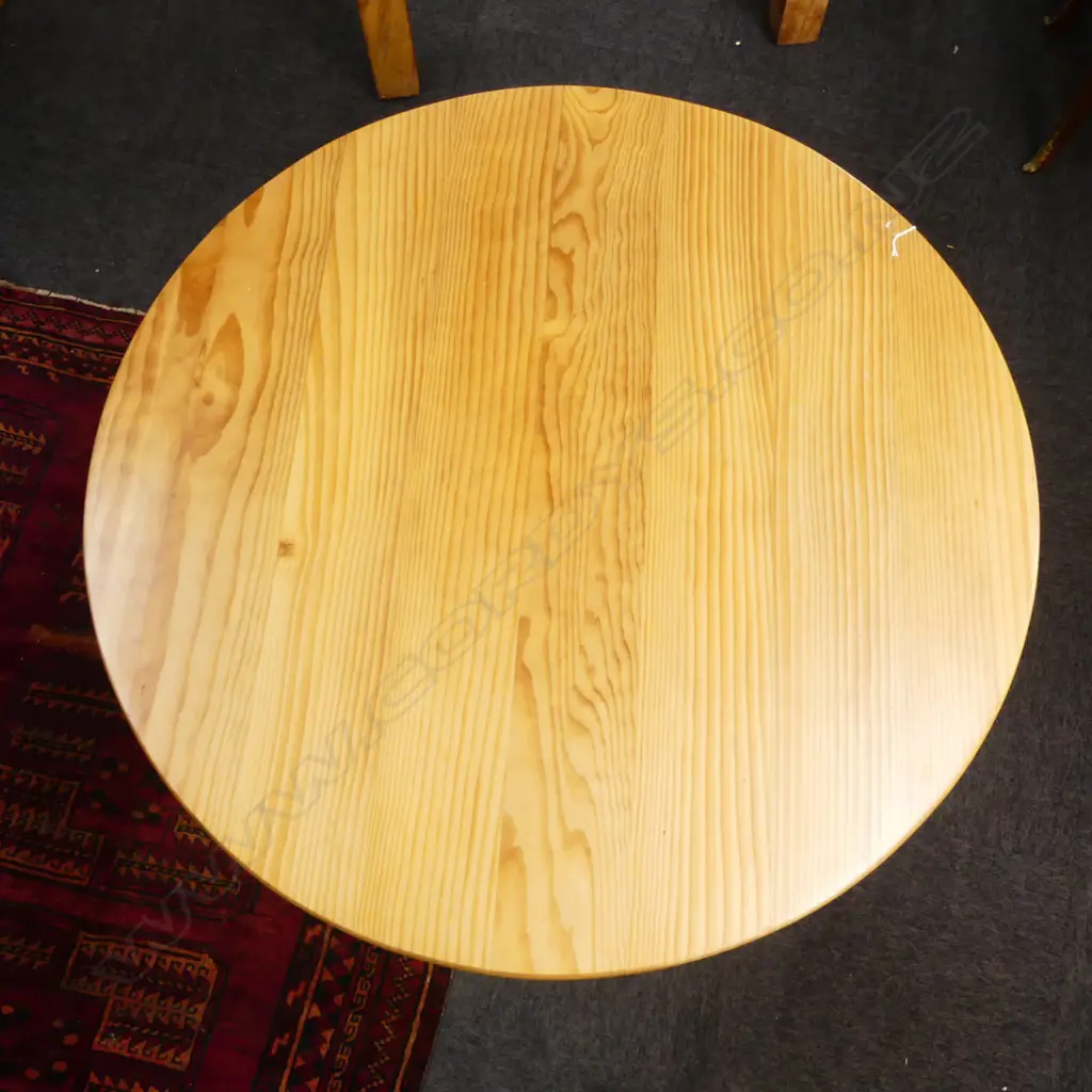 CIRCULAR TABLE Dia.1130mm w. 6 BENT WOOD CHAIRS Image 1++