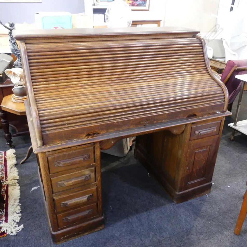 c.1900 PEDASTAL OAK ROLL TOP DESK 1390x810x1280mm Image 1++