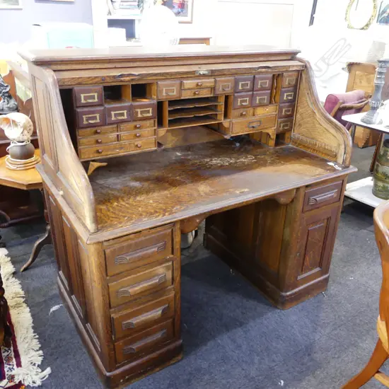 c.1900 PEDASTAL OAK ROLL TOP DESK 1390x810x1280mm