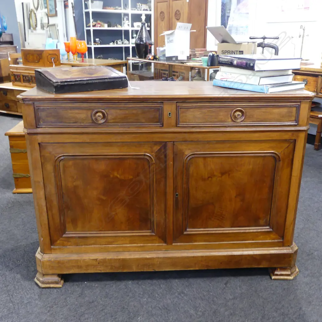 ANTIQUE EUROPEAN CABINET 1320x480x950mm... Image 1++