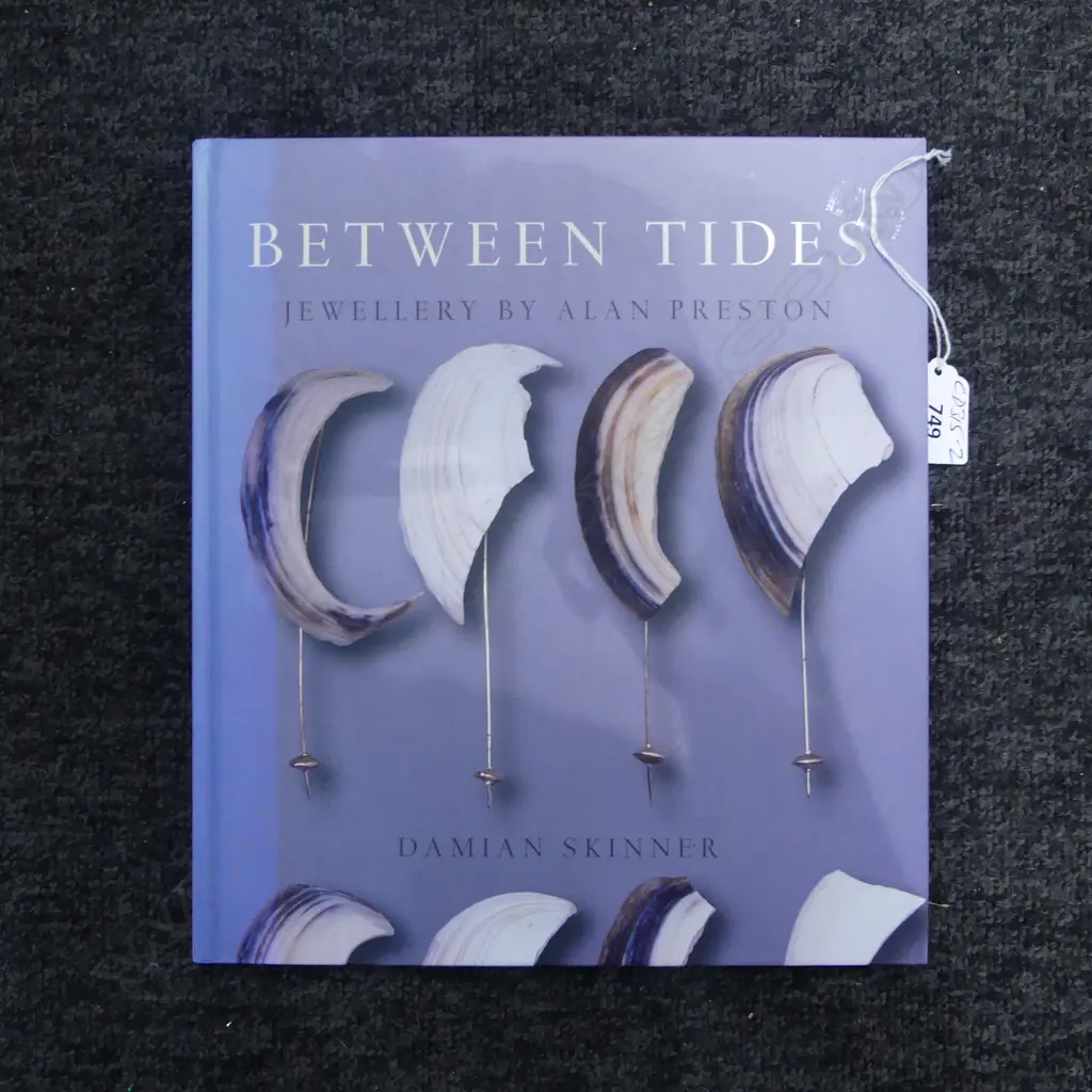 BOOK 'BETWEEN THE TIDES JEWELLERY BY ALAN PRESTON' by Damian Skinner 2008 Image 1++