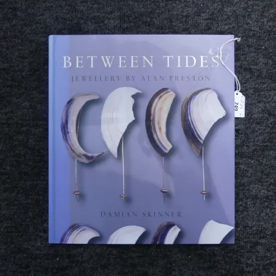 BOOK 'BETWEEN THE TIDES JEWELLERY BY ALAN PRESTON' by Damian Skinner 2008