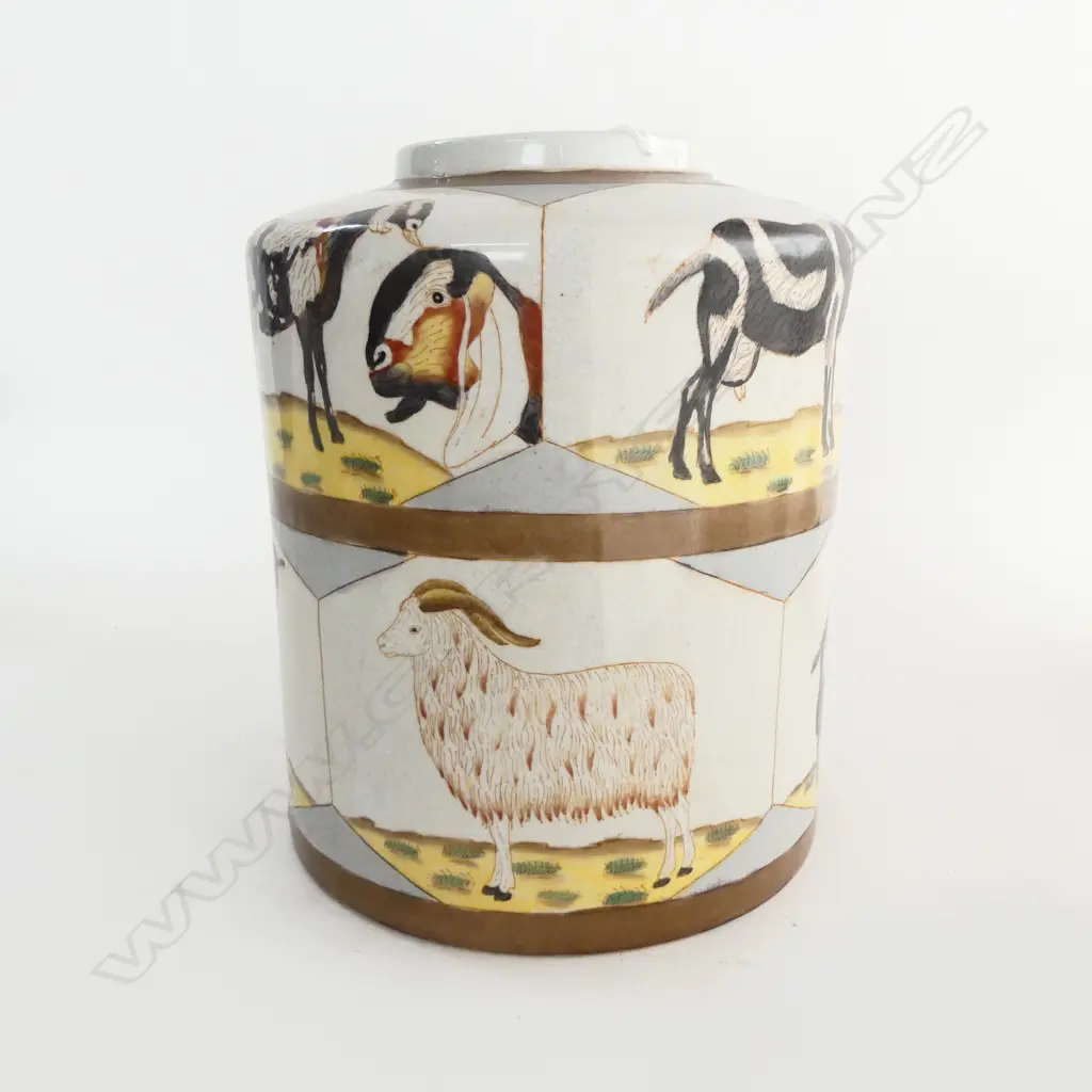 VASE w. GOAT DESIGN H.300mm Image 1++