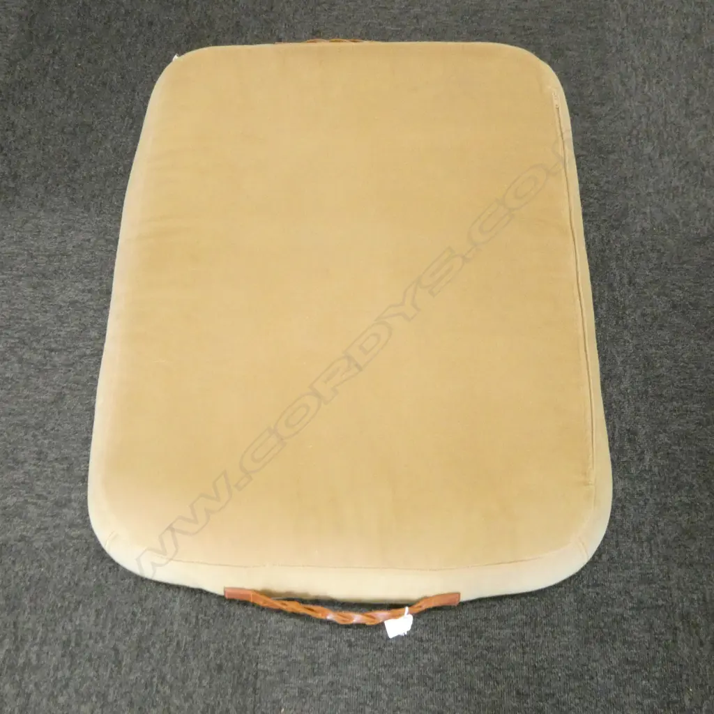 CLOUD7 CANVAS DOG BED w. LEATHER HANDLES 830x620mm Image 1++
