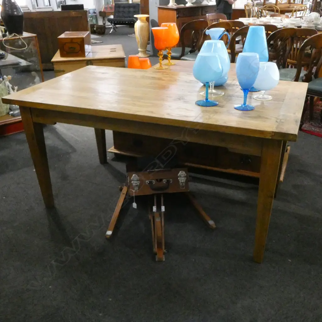OAK KITCHEN TABLE 1600x900x790mm Image 1++