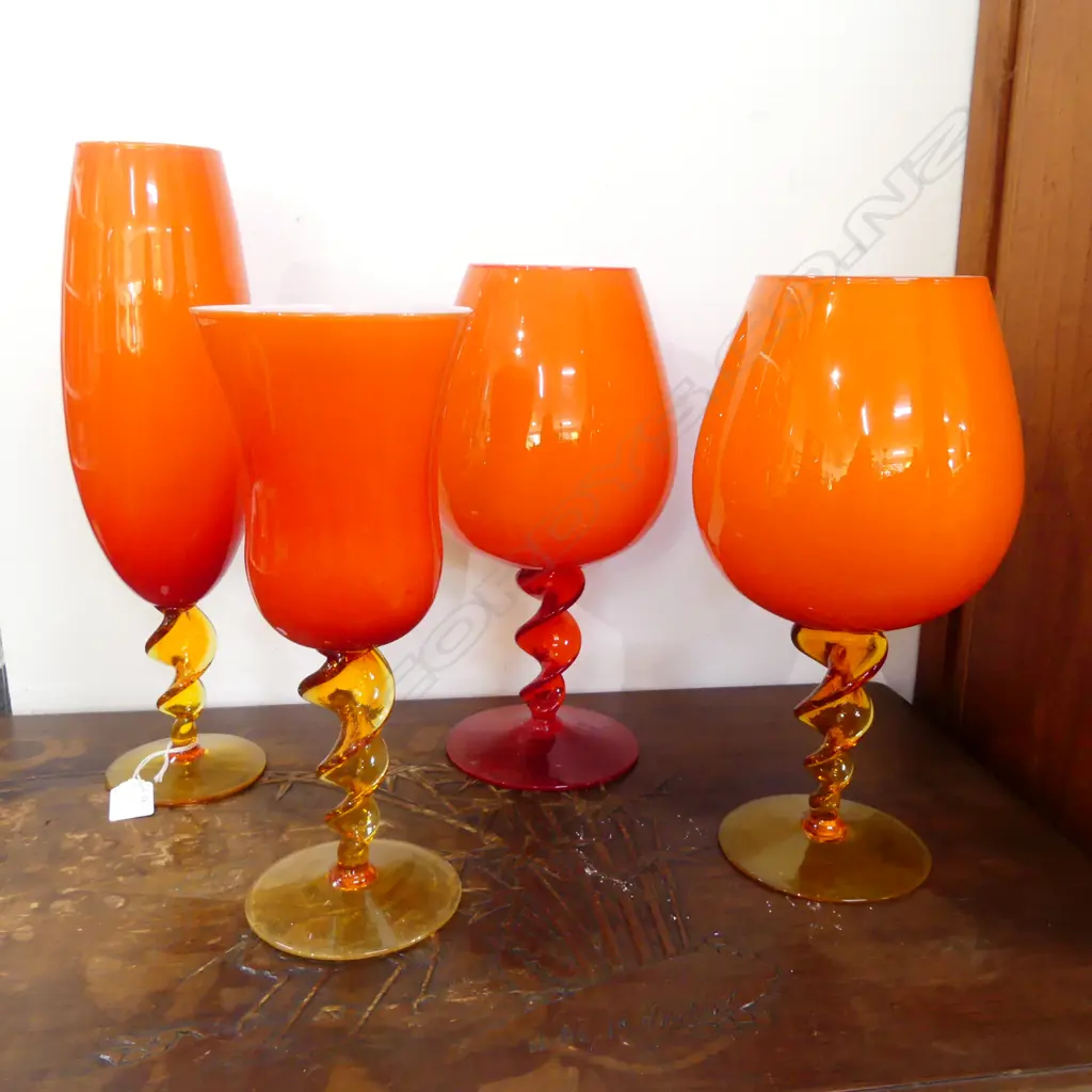 4 PCES ORANGE MURANO GLASS H.380 Image 1++