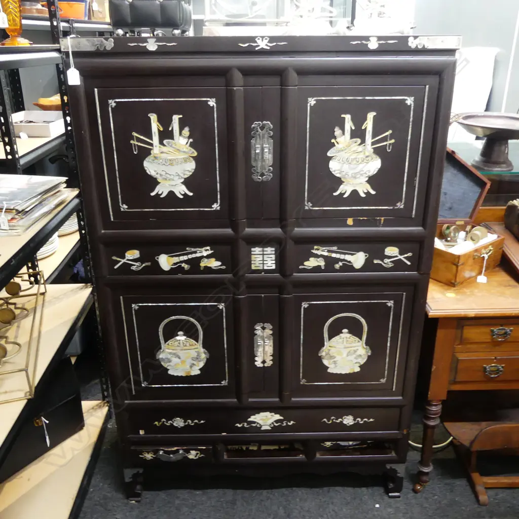 3 PART ORIENTAL CHEST Image 1++