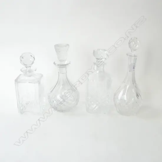 4 CRYSTAL DECANTERS H.310mm