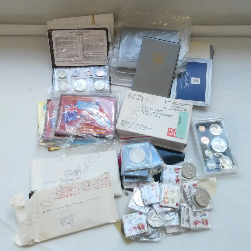 ASST. COINS & COMMEMORATIVE TOKENS ETC Image 1++