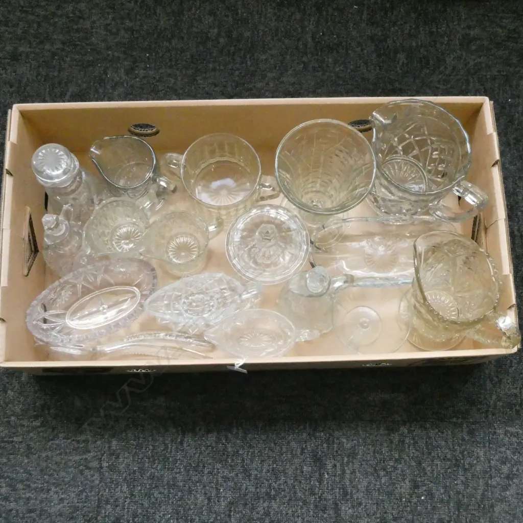VINTAGE DEPRESSION GLASS JUGS, SAUCE BOTTLES, SAUCE BOATS, VASE ETC  Image 1++