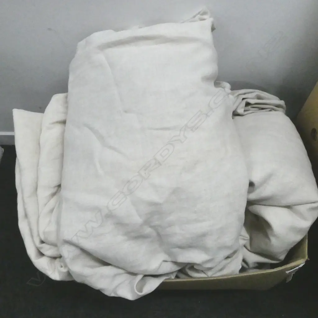 LINEN CURTAINS Image 1++