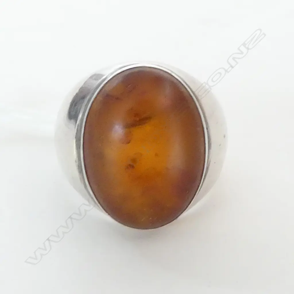 SILVER & AMBER LGE DRESS RING SIZE S Image 1++