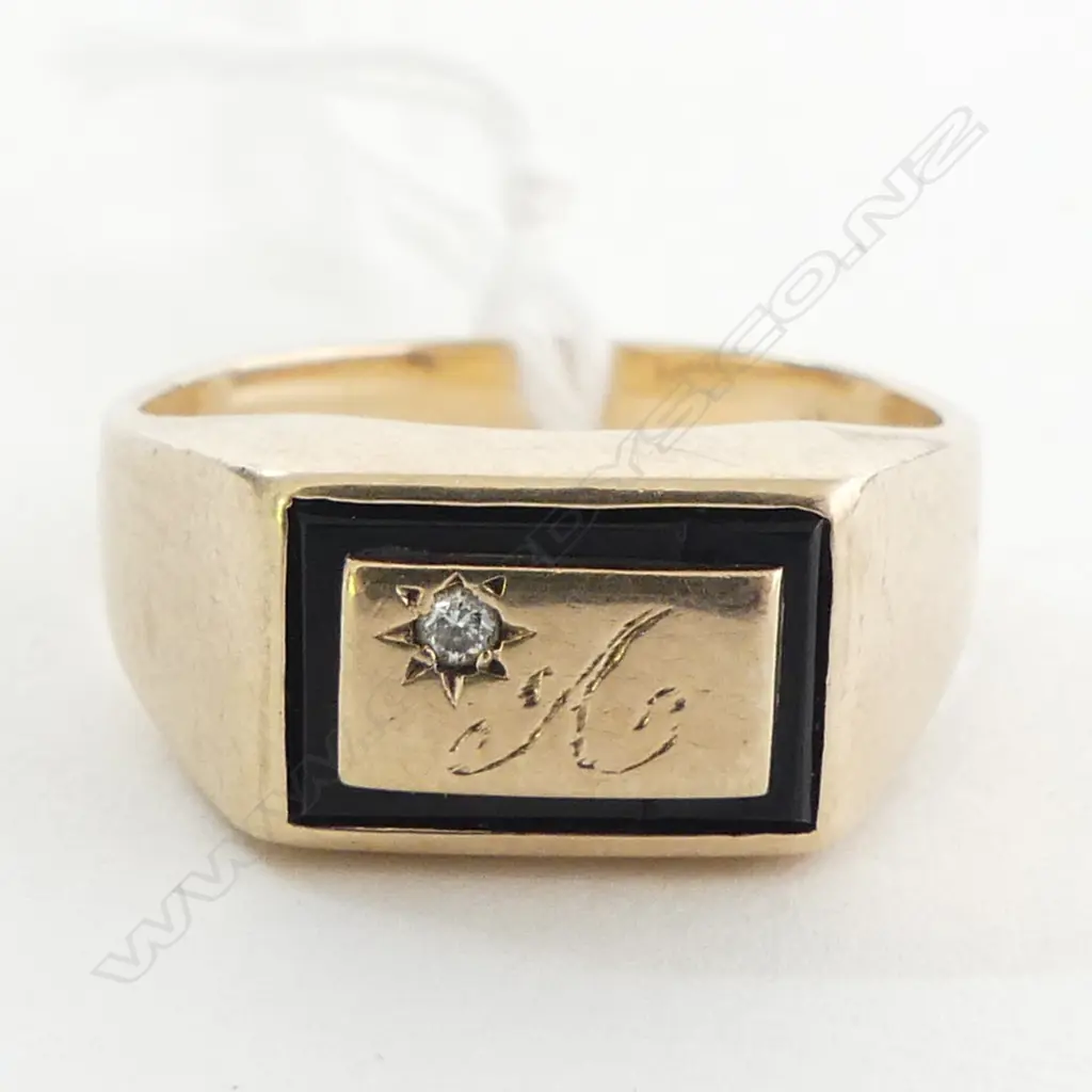9ct DIAMOND GENTS SIGNET RING RING, 4.0grms SIZE Q Image 1++